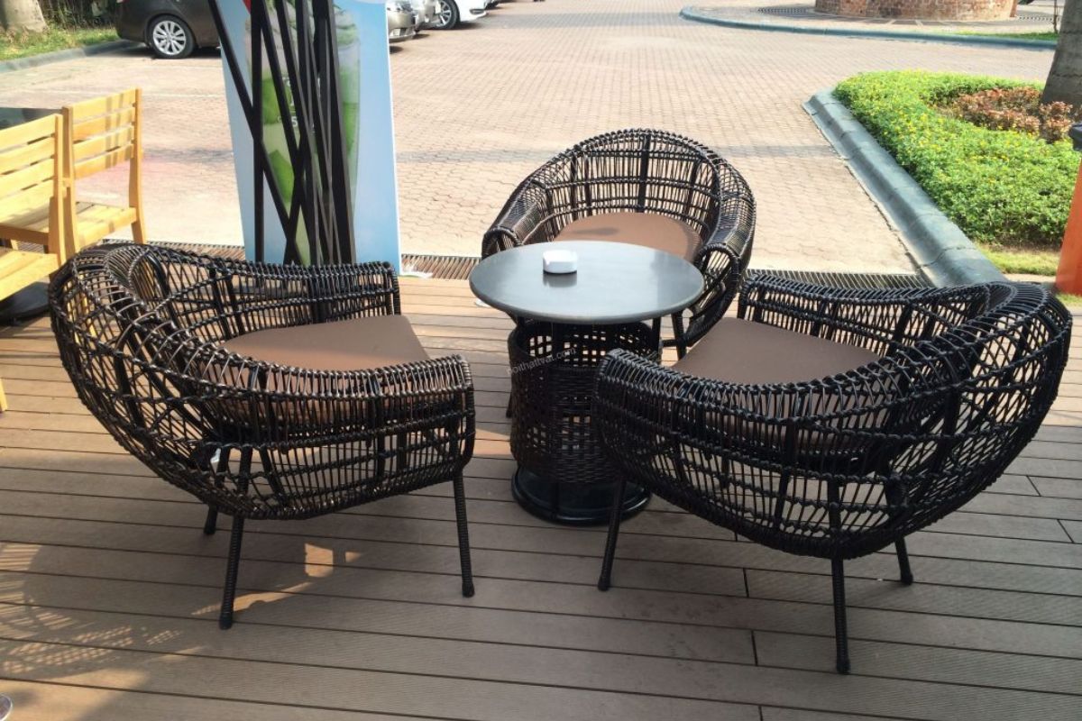 Mẫu bàn ghế ngoài trời độc đáo