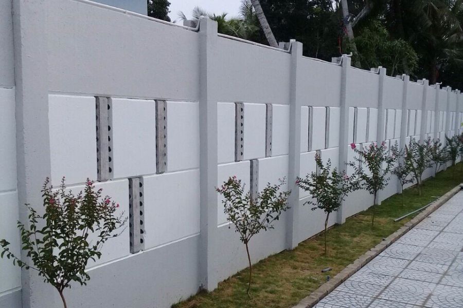 Hàng rào lắp ghép bằng bê tông