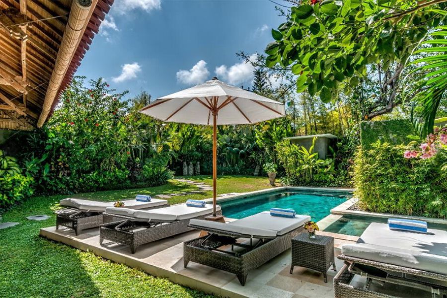 Thiết kế sân vườn có hồ bơi vừa tăng thể lực vừa giảm căng thẳng mệt mỏi cho cả gia đình