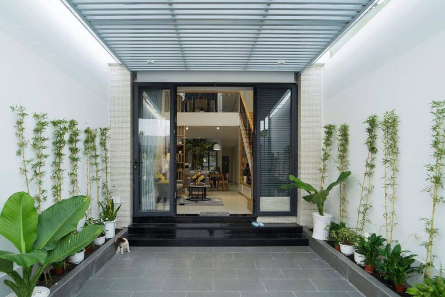Mẫu sân vườn đơn giản, gọn gàng cho nhà phố